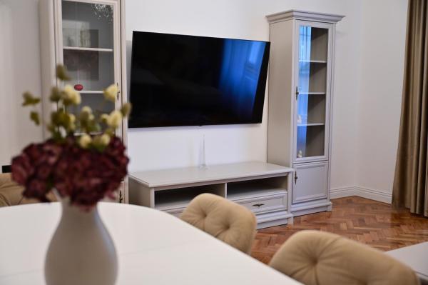FLH - Classic Central Suites, Prenota  Sibiu Sibiu County