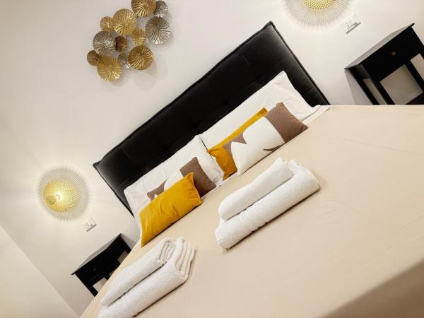 Ughetti Apartment, Buchen Sie Ferienwohnung Palermo Sizilien