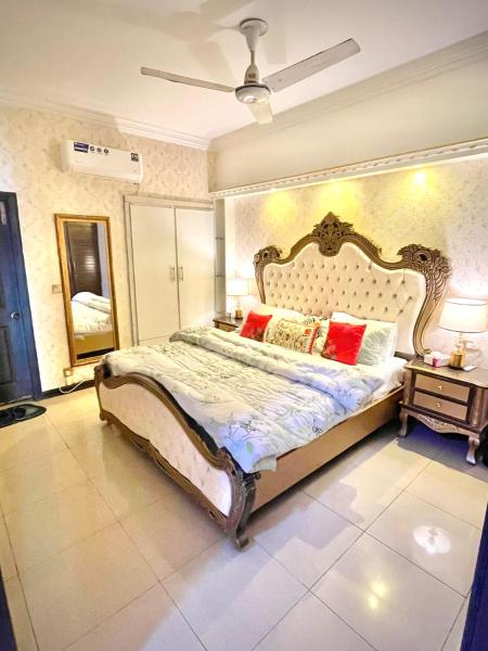 Beautiful Apartment, Buchen Sie Ferienwohnung Hotels in Islamabad mit Parkplatz, Parkplätze