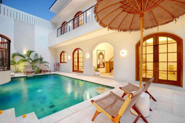 LuXXE 6bed Canggu Villa Vibes for Cool Jet Setters, Prenota  Canggu Badung