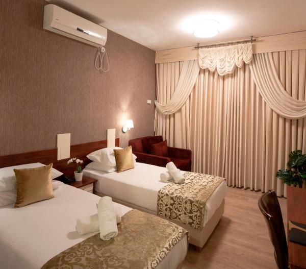 Aristocrat Hotel Haredi, Reserva ahora  Bnei Brak Distrito Central de Israel