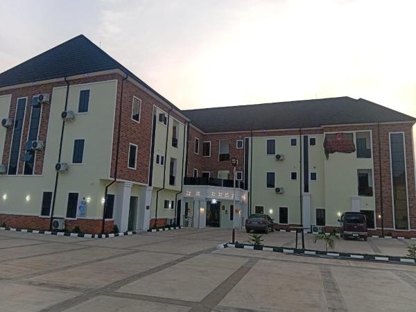 Hotel Enigma, Reserva ahora  Hoteles con spa en Owerri, SPA