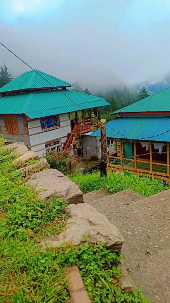 Mountain Melody Homestay & Cafe, Réserver  Sainj Himachal Pradesh