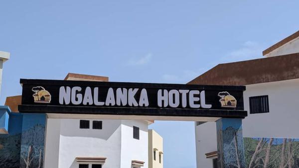 Ngalanka hôtel, Reserva ahora  Kébémer Louga