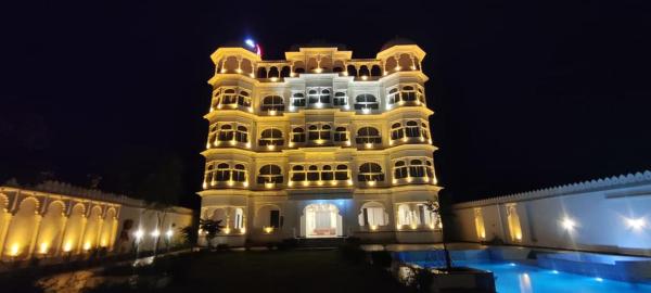 Omnitel Kohinoor, Prenota  Hotel a Rajasthan con piscina, Piscina