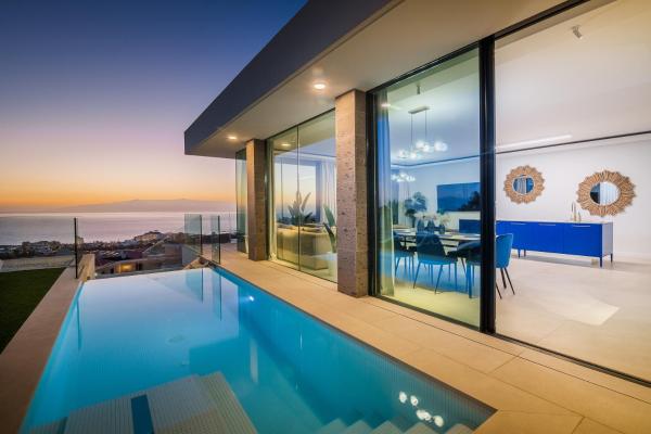 LUX NEW Villa C with priv heated pool, ocean view, Buchen Sie  Hotels mit Pool in Teneriffa, Schwimmbad