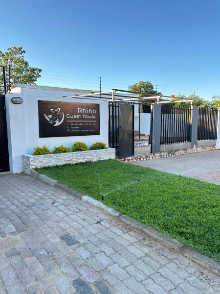 Rhino Guest House, Réserver  Tsumeb Namibie