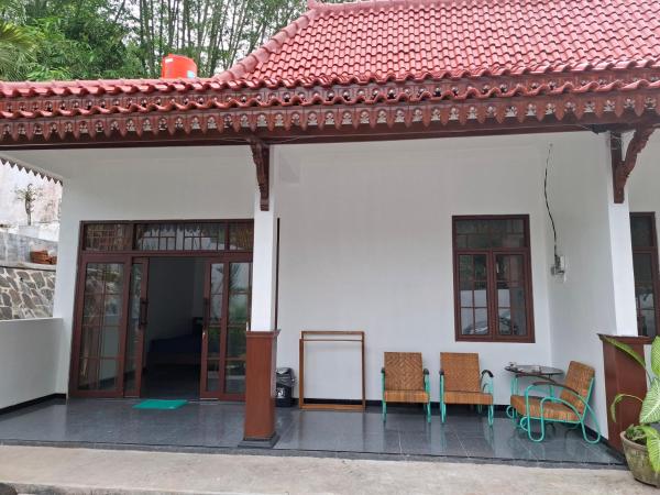 Bungalow Griya Arthasari, Prenota  Magelang 