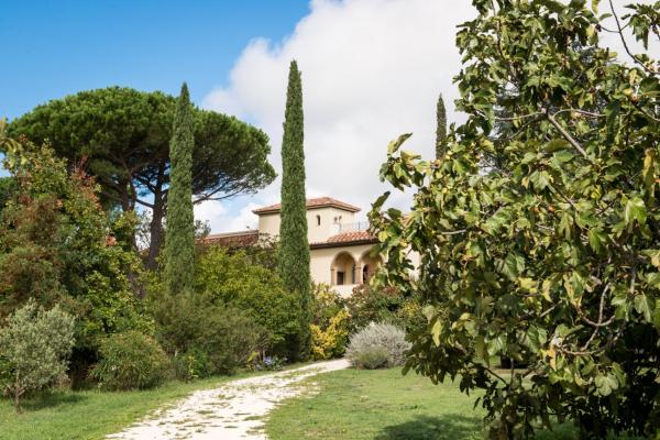 Borgo Rinascimento, Prenota  Farnese Tuscia