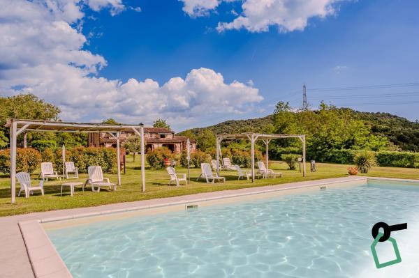 Hotiday Massa Marittima, Buchen Sie  Hotels mit Pool in Casa Cavallini, Schwimmbad
