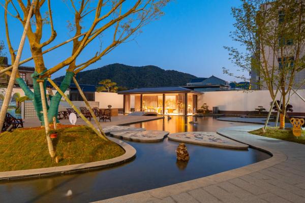 Huazhu Xiangshan Tongchen Courtyard, Buchen Sie  Hotels mit Pool in Xiangshan, Schwimmbad