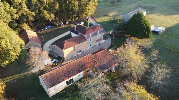 Domaine dEmpié, Réserver  Doissat 