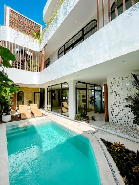 Nusa Aurum - 3BR Villa with Rooftop, Buchen Sie  Denpasar Denpasar