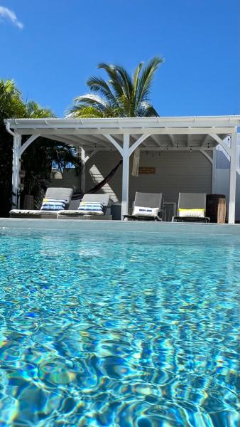 Villa Krysleen, Reserva ahora  Hoteles con piscina en Fort-de-France, Piscina