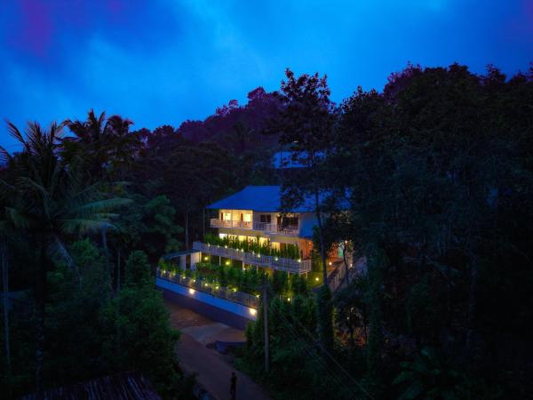 Ice Cloud Munnar Pool Resort, Prenota  Hotel a Kerala con piscina, Piscina
