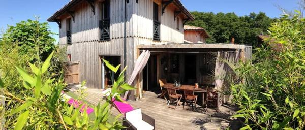 Villa "Marée Vous" Charmante maison en bois sur le Bassin d Arcachon, Reserva ahora  Hoteles en Aquitania con aparcamiento, Aparcamiento