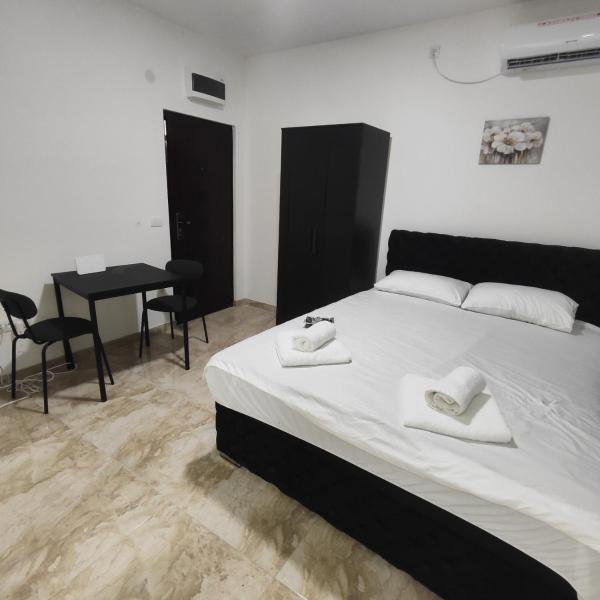 Hera Apartments, Buchen Sie Ferienwohnung Hotels in Zentralserbien mit Parkplatz, Parkplätze