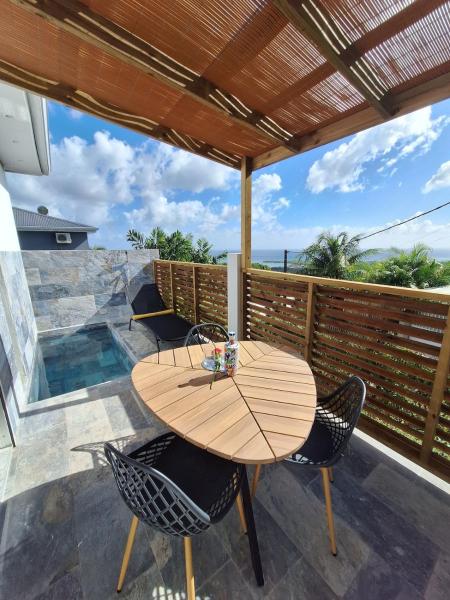 Princess Diamond Villa - Panoramic Sea View, Prenota  Hotel con piscina a Fort-de-France, Piscina