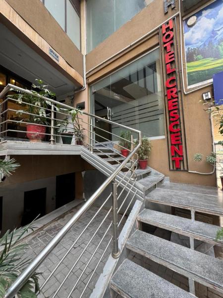Crescent Hotel, Prenota  Hotel a Peshawar con colazione, Colazione