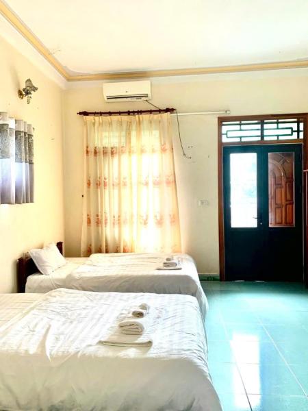 Khách sạn Phong Châu Sốp cộp, Prenota  Hotel a Son La. con parcheggio, Parcheggio