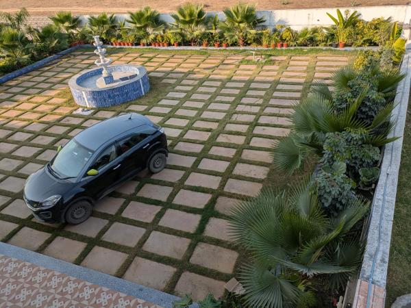 Choudhary Rajesh Paradise, Prenota  Hotel a Rajasthan con piscina, Piscina