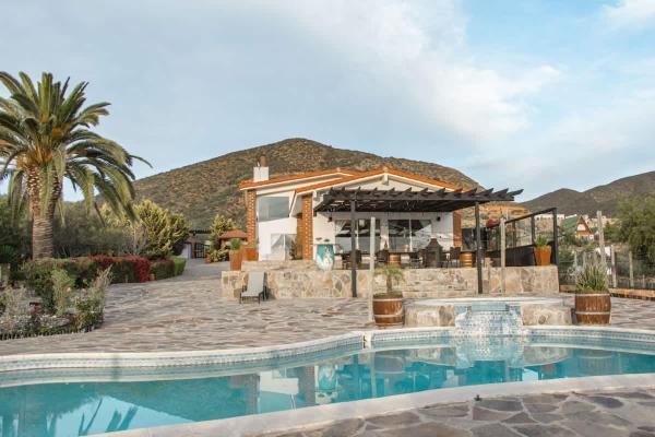 Villa De La Rosa at Valle de Guadalupe Pool BBQ & AC, Prenota  San Pablo Baja California