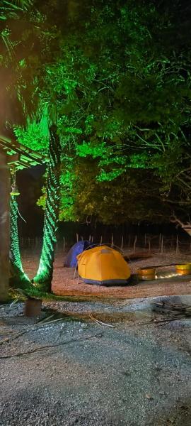 Abrigo de Montanha Quixadá, Reserva ahora  Hoteles en Noreste de Brasil con aparcamiento, Aparcamiento