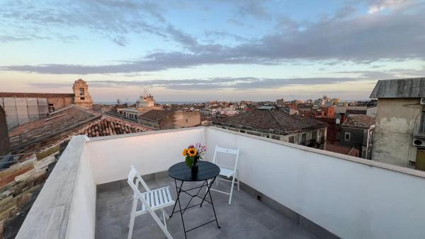 Welcome House Catania - Etna & Duomo Apartments, Buchen Sie Ferienwohnung Hotels in Sizilien mit Parkplatz, Parkplätze