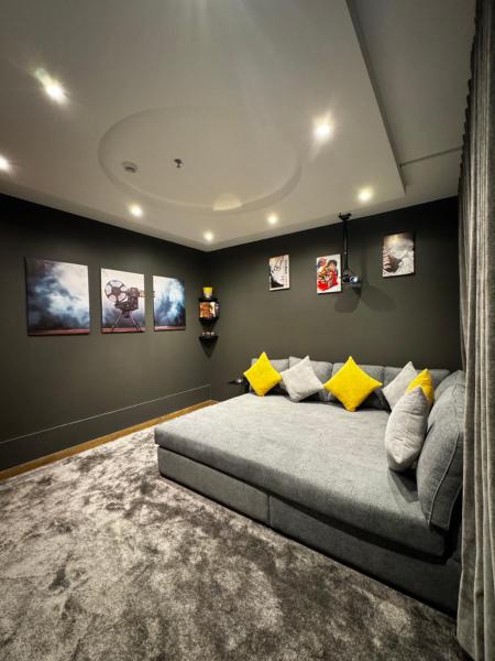 Luxury suite, Buchen Sie  Hotels in Provinz Mekka mit Parkplatz, Parkplätze