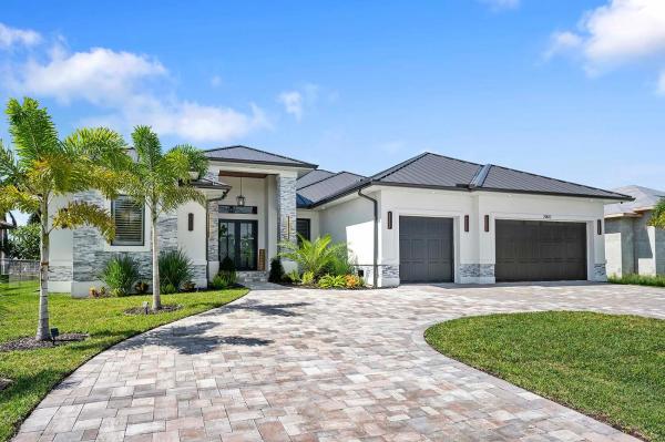 Bluewater- 4 bedroom, 4 bath luxury Villa - Vesteva, Prenota  Hotel SPA a Florida, SPA