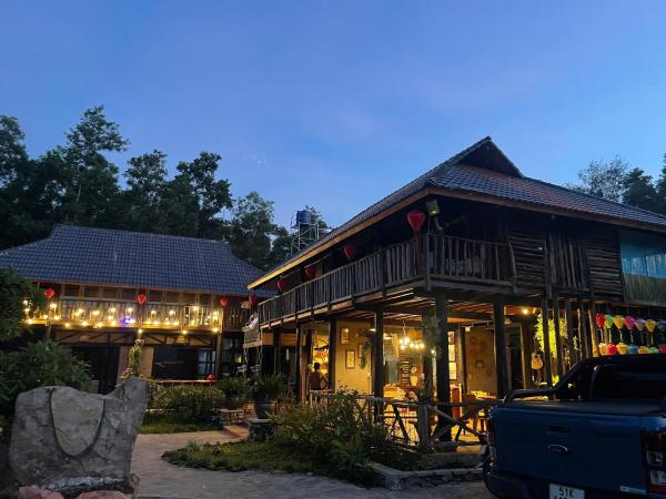 Lam Mountain Retreat Ông Lang, Buchen Sie  Hotels in Mekongdelta mit Parkplatz, Parkplätze