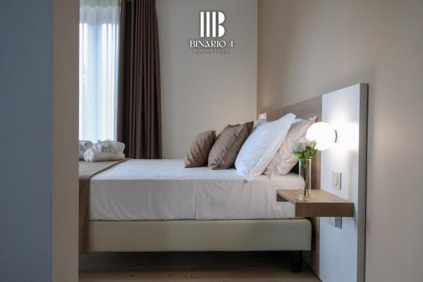 Binario 4 Rooms Suite, Buchen Sie  Rende Kalabrien