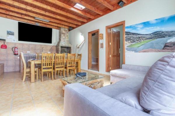 Villa Juan Martin, Prenota  Uga 