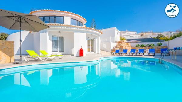 Villa Bloom by Algarve Vacation, Prenota  Hotel a Algarve con parcheggio, Parcheggio