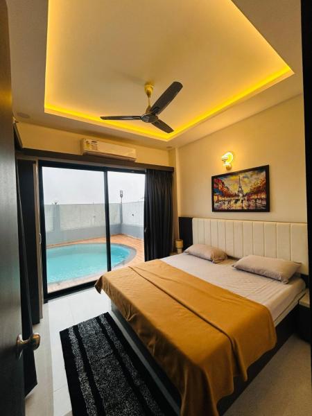 Sierra Sky - The Sawant Villa, Réserver  Hôtels à Maharashtra avec piscine, Piscine