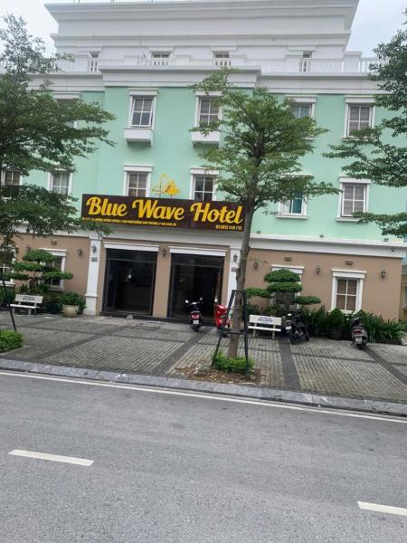 Blue wave hotel, Buchen Sie  Hotels in Quang Ninh mit Parkplatz, Parkplätze