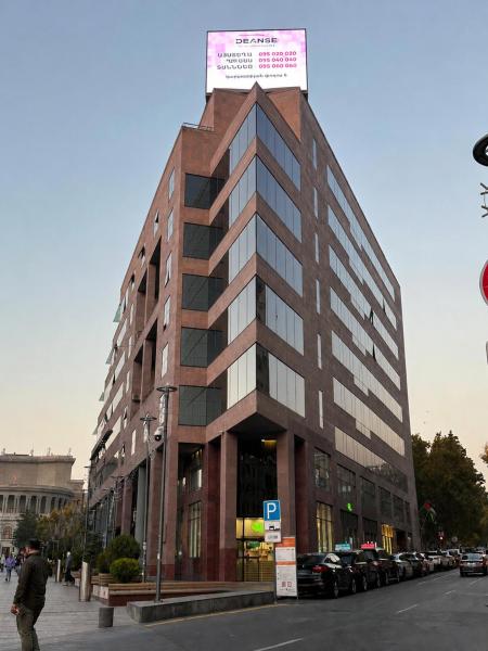 Nord Gate Avenue Hotel, Buchen Sie  Hotels in Jerewan mit Parkplatz, Parkplätze