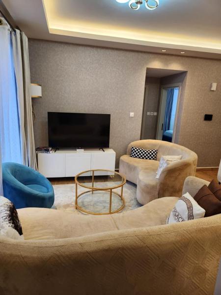 fabulous homes in kilimani apartment with amazing breathtaking city views , swimming pool, ample parking, children playground and amazing scenic views, Buchen Sie Ferienwohnung Nairobi CBD Nairobi