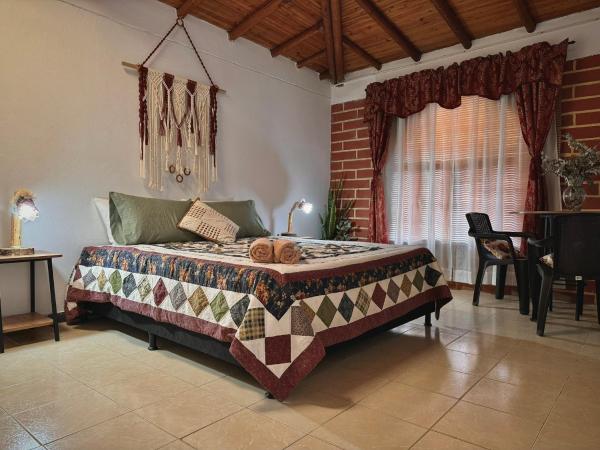 Casa Amaru, Prenota  Guarne Antioquia