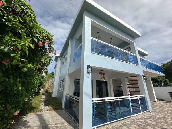 Villa kayana-14 pax, 5min de la playa en Las Galeras, Buchen Sie  Hotels in Samana mit Parkplatz, Parkplätze
