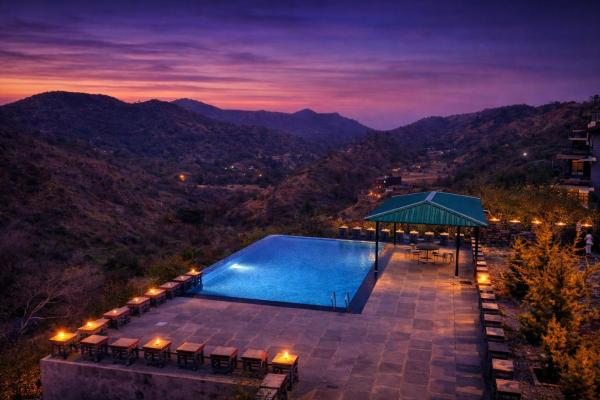 The Ridge Aravali, Prenota  Hotel a Rajasthan con piscina, Piscina