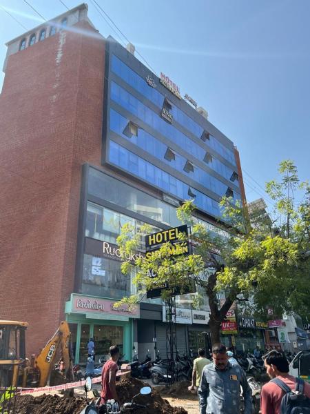 Hotel Shyam Inn, Réserver  Hôtels à Gujarat avec parking, Parking