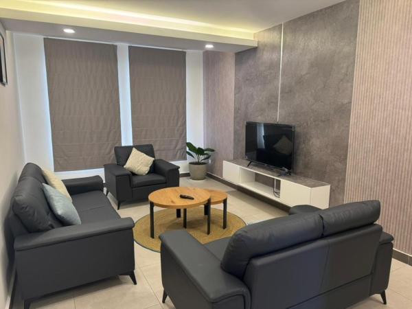 Appartement 15 AOUT, Prenota  Motsouémbé Congo