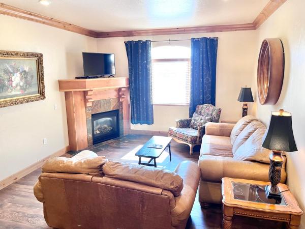 Family Friendly Zermatt 2BR Villa Near Park City & Deer Valley Ski Resorts #55 57, Buchen Sie  Hotels in Utah mit Parkplatz, Parkplätze
