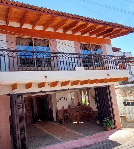 Hotel Johanan, Prenota  Valle de Bravo Stato del Messico