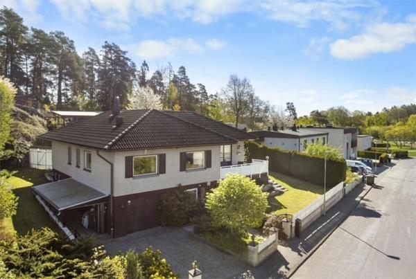 Cozy Villa With Private Sauna in Stockholm, Prenota  Stoccolma Stoccolma