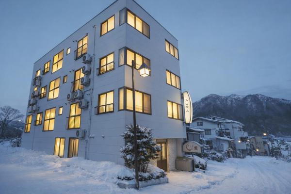 AURA YUZAWA Apartment Hotel - Spacious 1Bedroom Apartment with Large Living Room Sleeps 4 to 6, Bedroom with 2-Double Beds, Living Room with 1-Double Bed & 1-Sofa Bed, Prenota Appartamento Yuzawa 