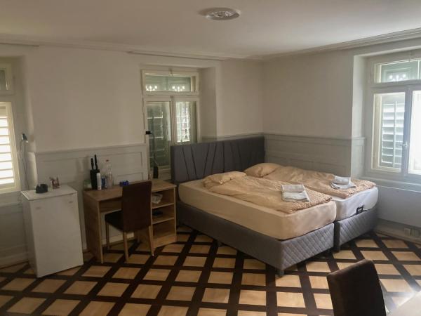 Erholung am Vierwaldstättersee, komfortables 3-Bett-Zimmer in Brunnen, Reserva ahora   