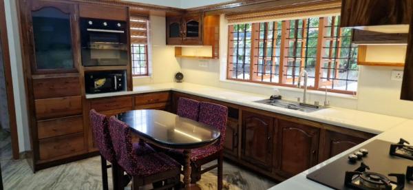 Chakos Homestay, Buchen Sie  Kaduturutti Kerala