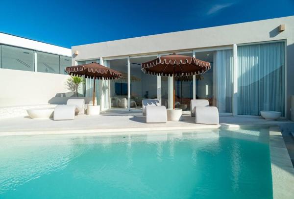 Villa Imani 4 bedroom villa in dreamland with ocean views, Reserva ahora  Hoteles con piscina en Bali, Piscina